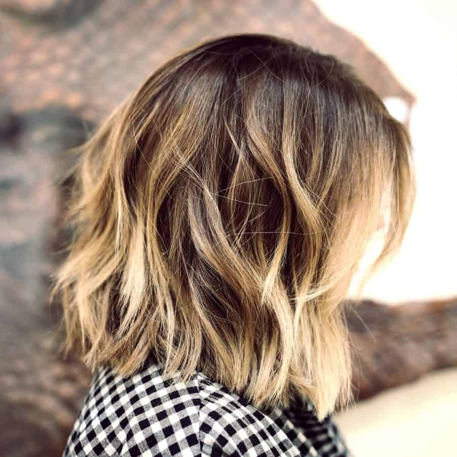 Abgeschnittener Lange Bob mit blonden Enden Blonde Balayage Bob