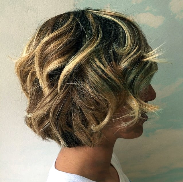 Lockiger Bob mit Highlights Curly Layered Braun Blondine Bob