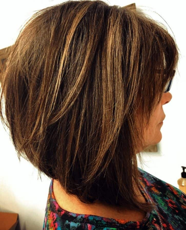 Frisuren Bob ab 50 Inspirationen Langer abgehackter Bob mit Pony über 50