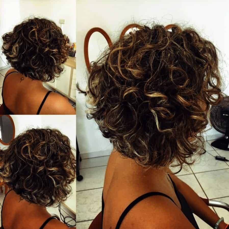 Frisuren Bob mit Locken Inspirationen Dunkel Lockig Bob mit Blond Höhepunkte