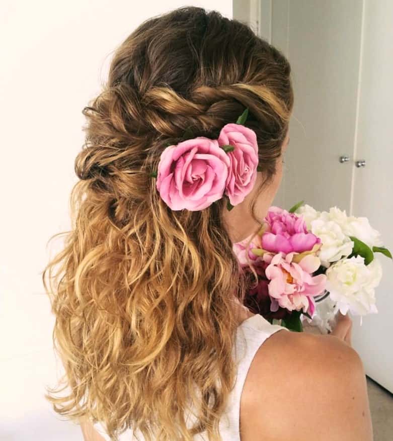 Festliche Frisuren Halboffen Locken mit Wunderschöne Half-Up Curly Hochzeit Frisur