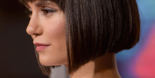 Bob Frisuren mit Pony sind der Inbegriff zeitloser Eleganz und moderner Raffinesse
