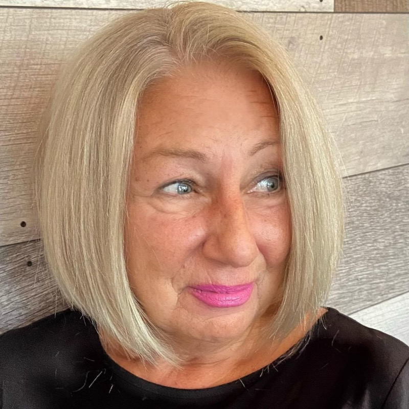 Frisuren ab 60 Rundes Gesicht: Der Schlankmachende Bob in A-Linie