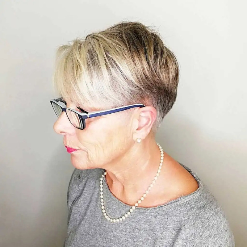 Kurzhaarfrisuren Damen ab 60 Dünnes Haar: Mehr Volumen, mehr Stil!