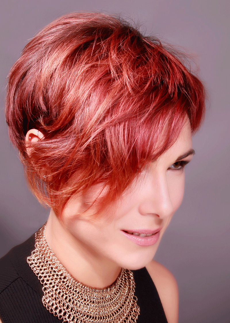 Kurzhaarfrisuren Damen freche rosa: Der asymmetrische Pixie Cut in Rosé